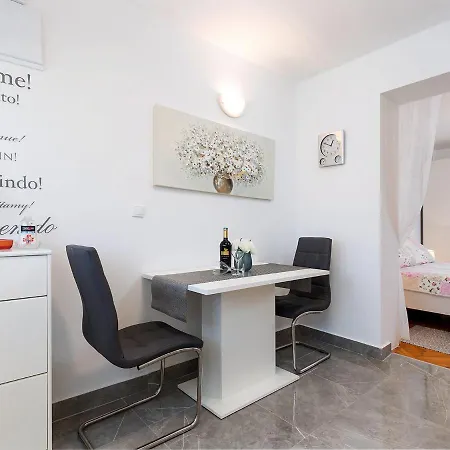Manuel Apartment